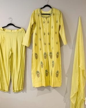 Beautiful Kurta set with hand  embroidery details Size 40 (L)
