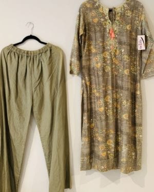 Beautiful hand embroidery Kurta set  Size 38 (M)