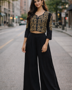 Embellished top and wide bottom pants Size L 40