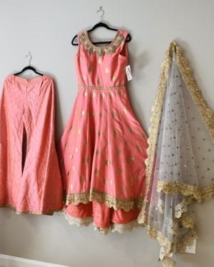 Beautiful hand embroidered Kurta, sharara, and gold bordered Dupatta set Size 40 (L)