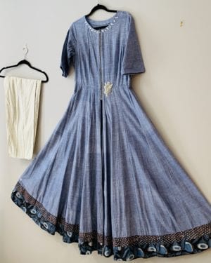 Beautiful  embroidered  full length chambray fabric top and pant set Size 42 (XL)