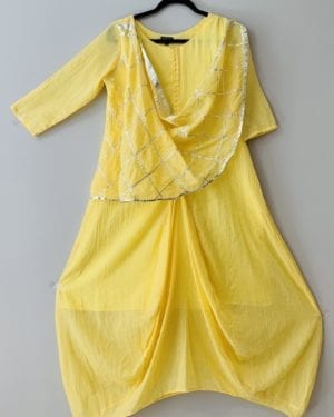 Embellished Asymmetric cowl style Outfit Size Medium 38