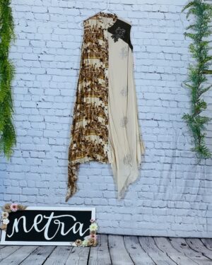 Asymmetric hi low style Long Outfit Size 40 Large