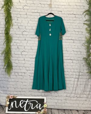 Beautiful embroidered long gown dress Size 42 XL