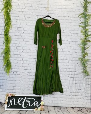 Long embroidered maxi Outfit Size 40 Large