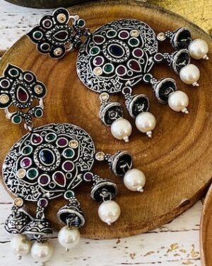 Amrapali inspired Carved Contemporary earrings with pearl drops
