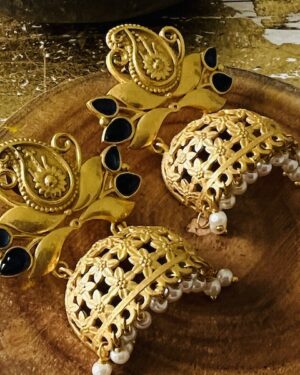 Carved Long half jhumka