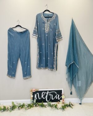 Beautiful Kurta set with gota embroidery details Size 46