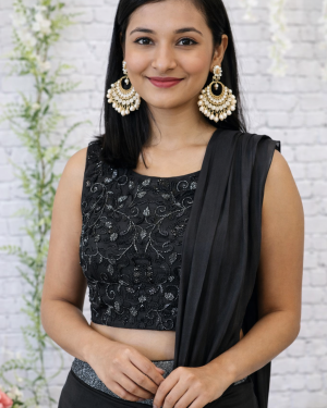 Embroidered georgette crop top and cowl skirt drape outfit Size 38-40