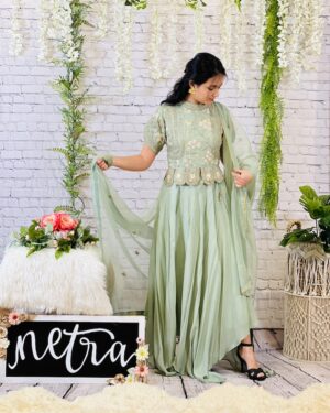 Asymmetric skirt and Crop Top outfit Size 38-40