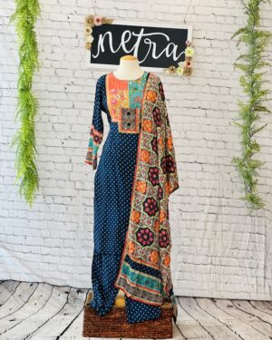 Embroidered Kurta and Trouser with Dupatta Size 44