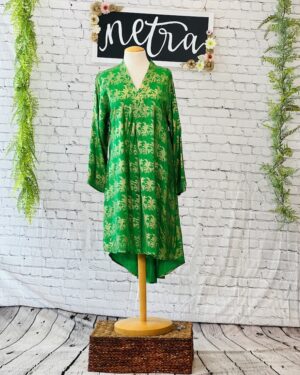 Beautiful Foil print Tunic  One Size (fits upto size48)