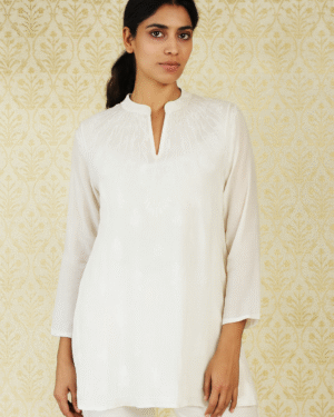 Beautiful Lucknowi Kurta size 36 small
