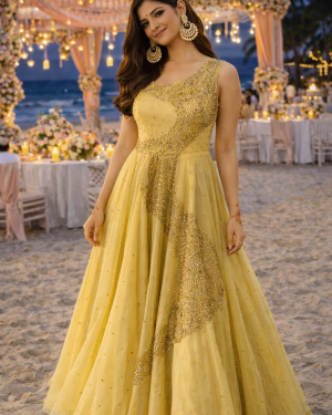 Beautiful stone work Gown Size 40 Large